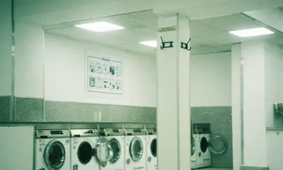 Contoh laundry