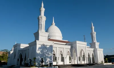 Contoh masjid dan musala