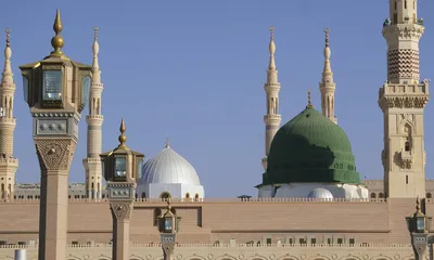 Contoh travel umroh dan haji