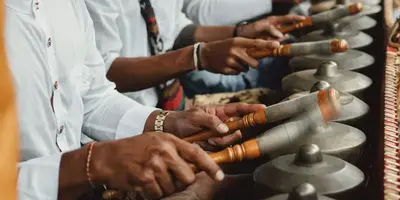 Pemain gamelan